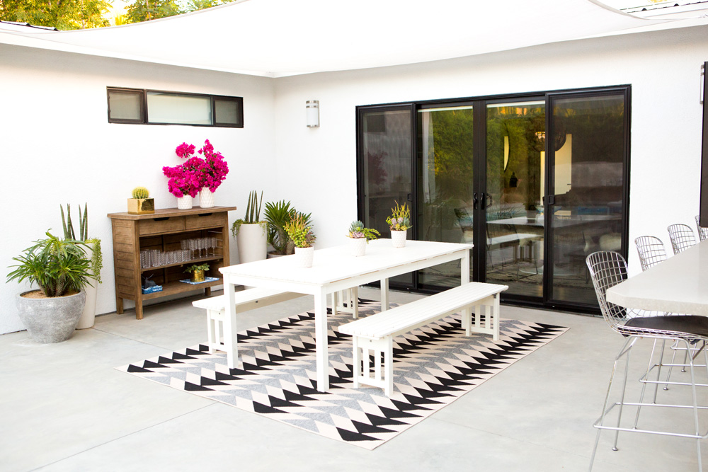a_house_in_the_hills_modern_patio_makeover-11