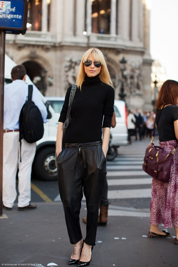 loose-leather-pants-outfit