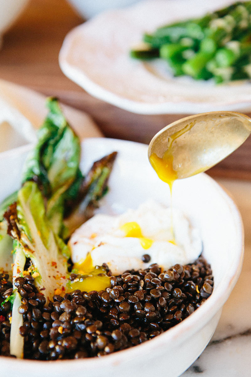 beluga_lentils_poached_egg_A_House_in_the_Hills-1