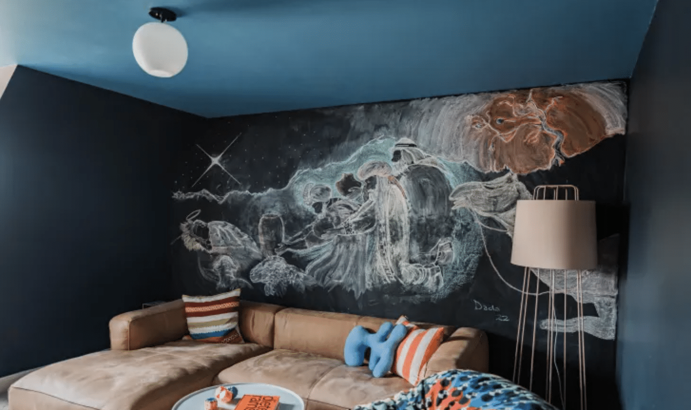 Chalkboard_Wall