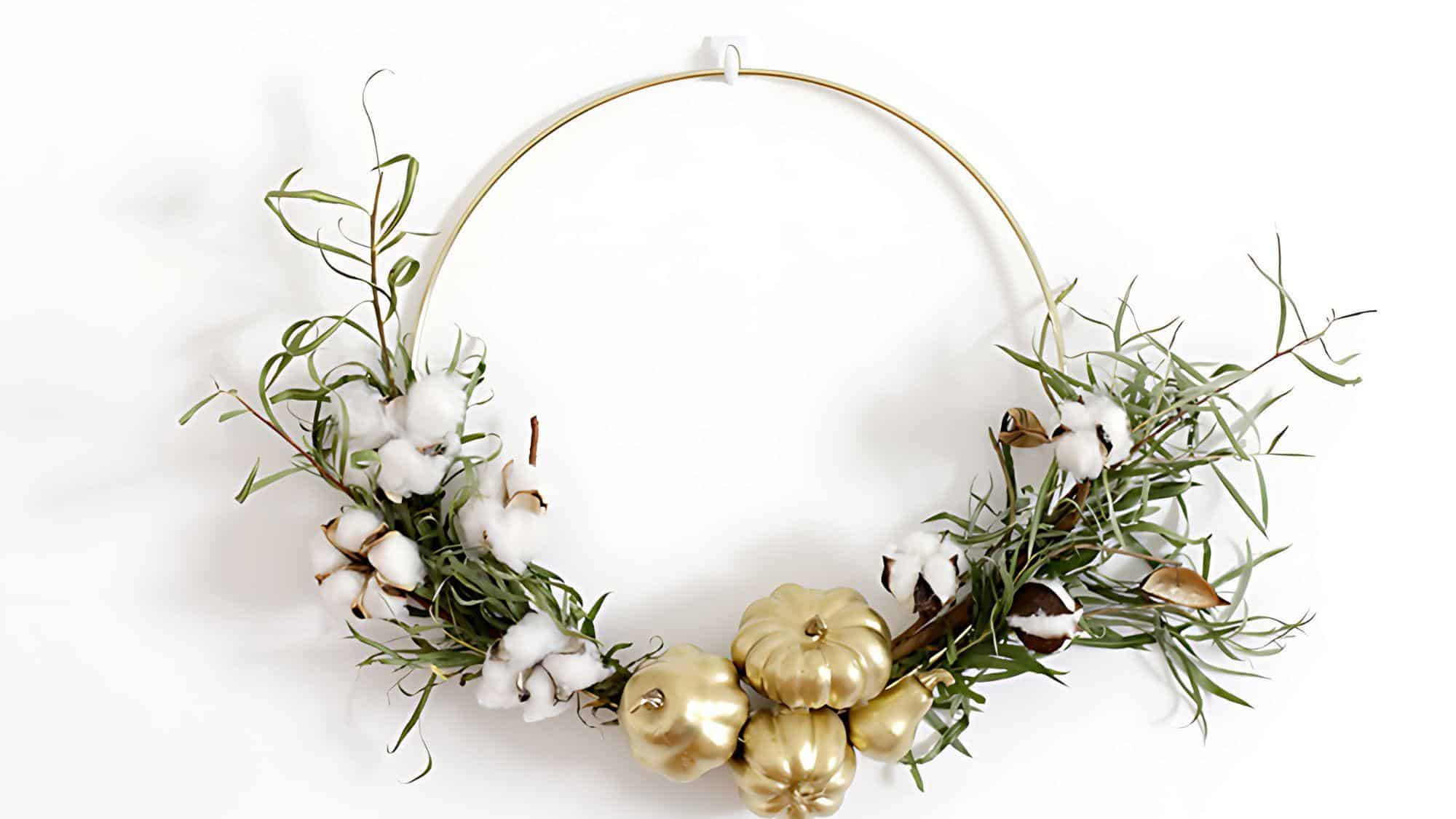 Cotton_Grass_and_Pumpkin_Wreath_A_Modern_Autumn