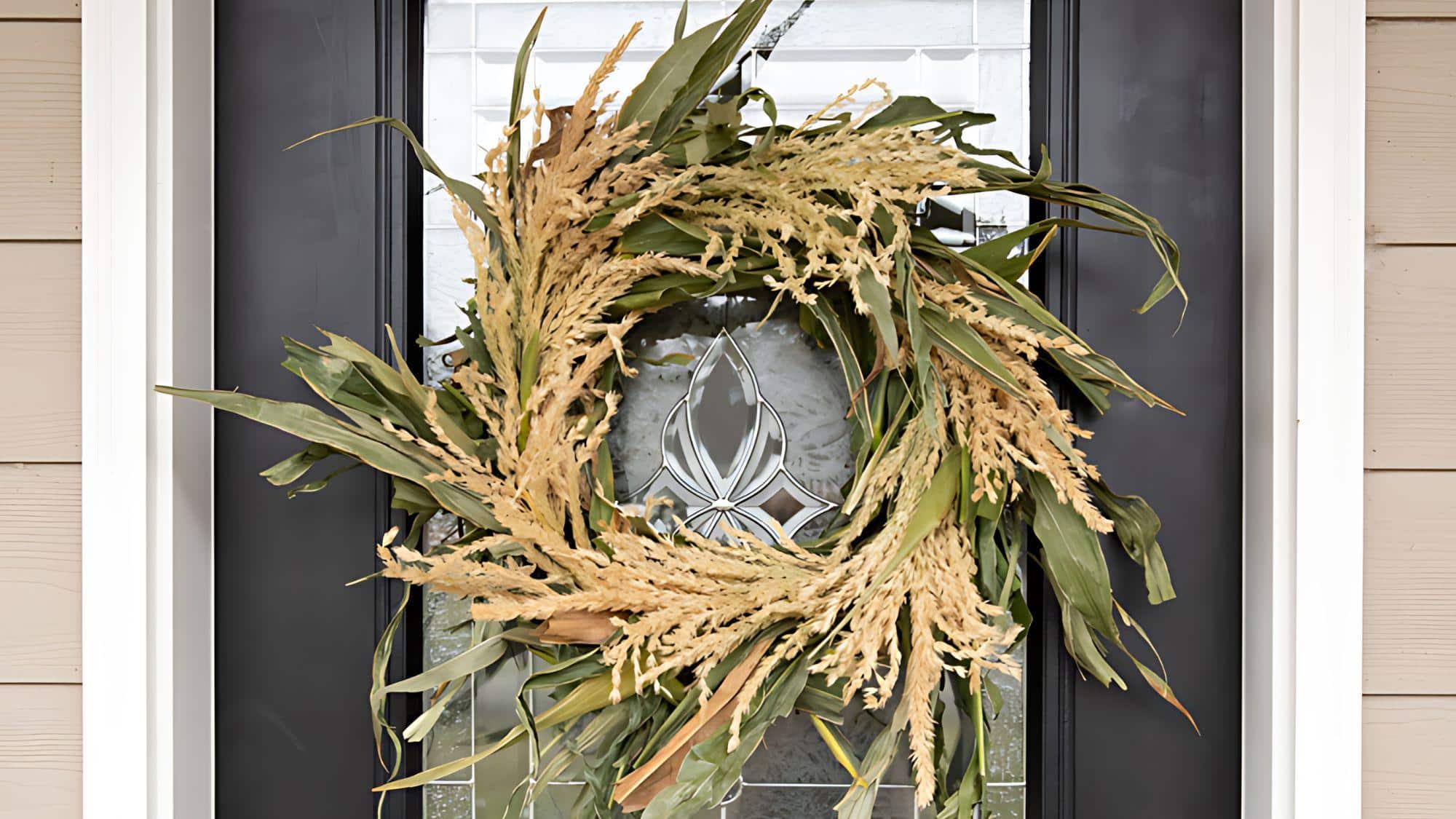 Fresh_Cornstalk_Wreath_A_Harvest-Inspired_Masterpiece