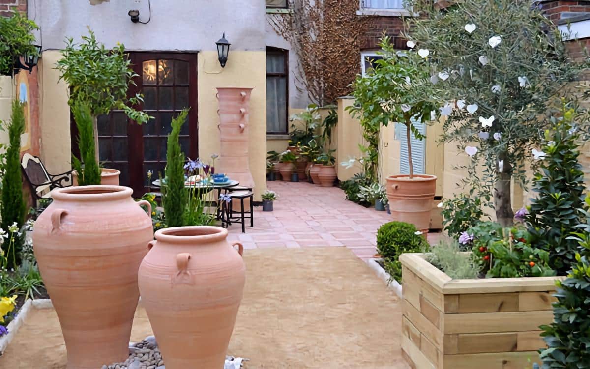 Mediterranean_Style_Planters