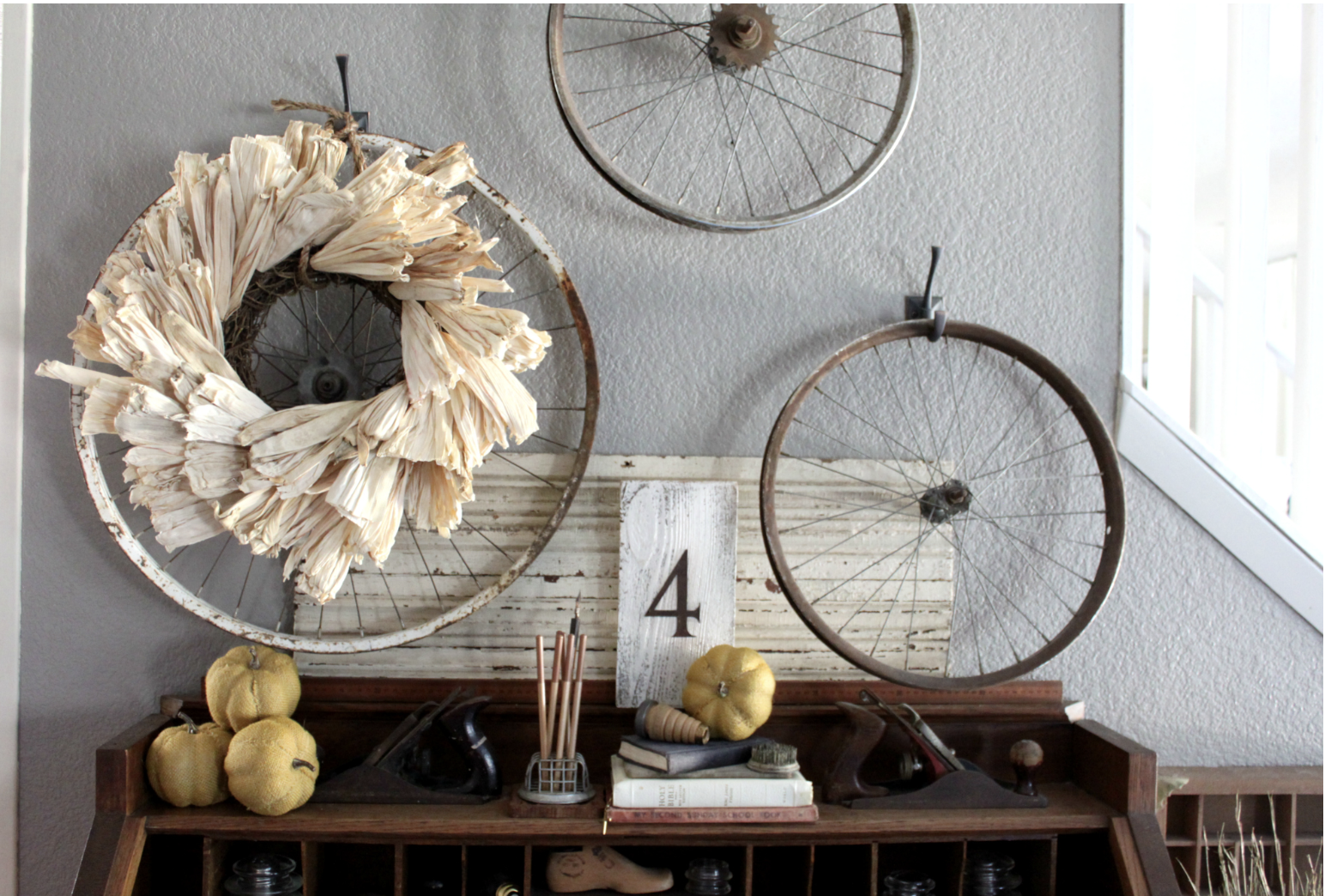 Rustic_Corn_Husk_Wreath