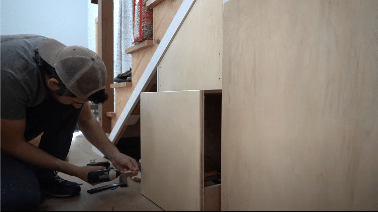 Step_4_Attach_the_Drawer_Fronts