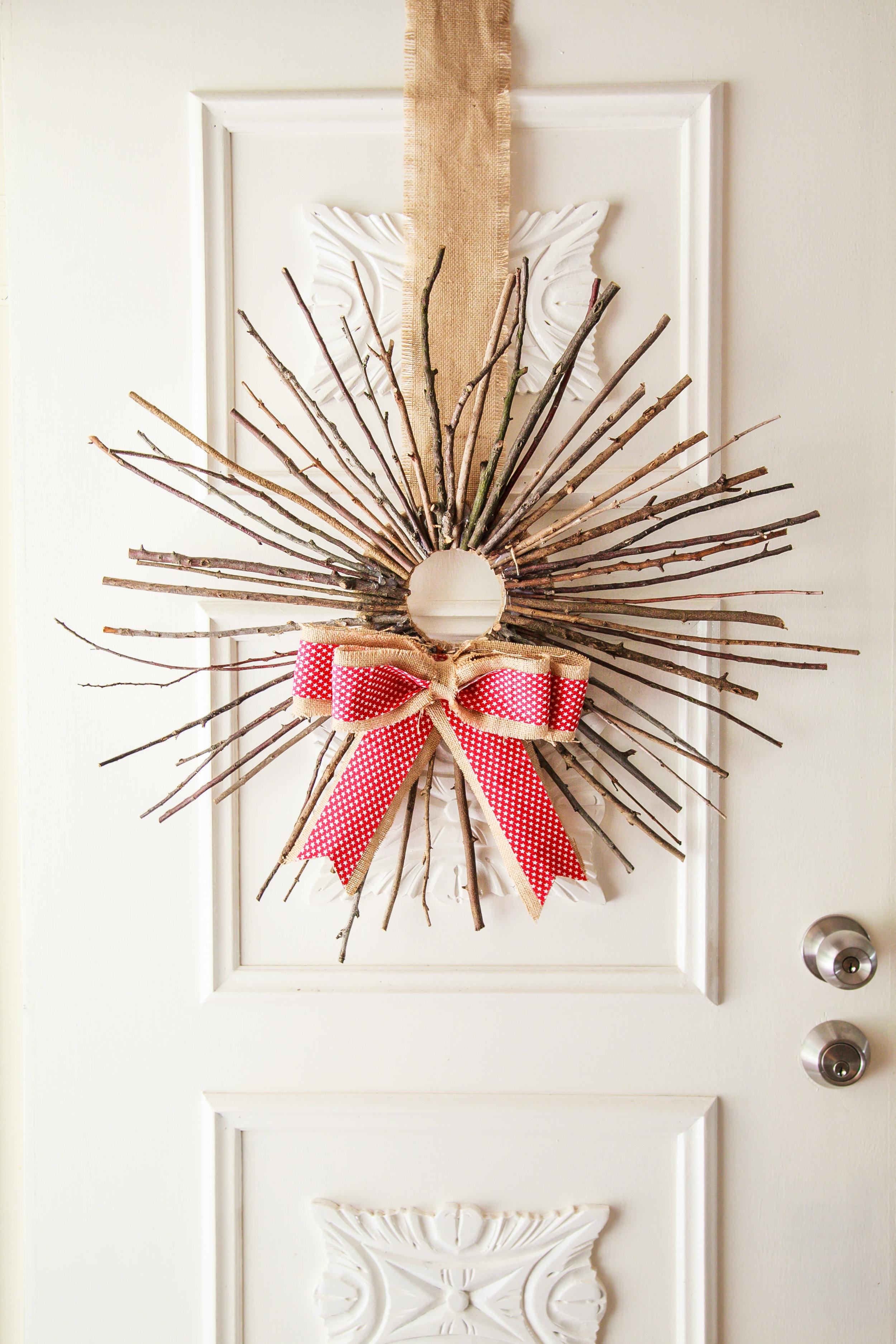 Sunburst_Christmas_Wreath