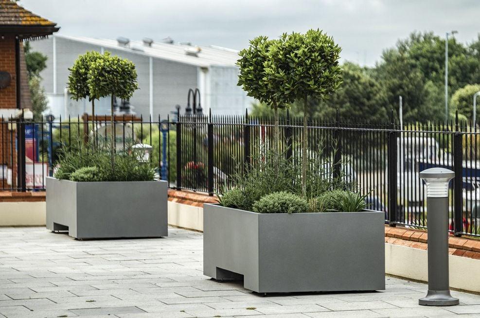 Wind-Resistant_Planters_for_Coastal_Areas