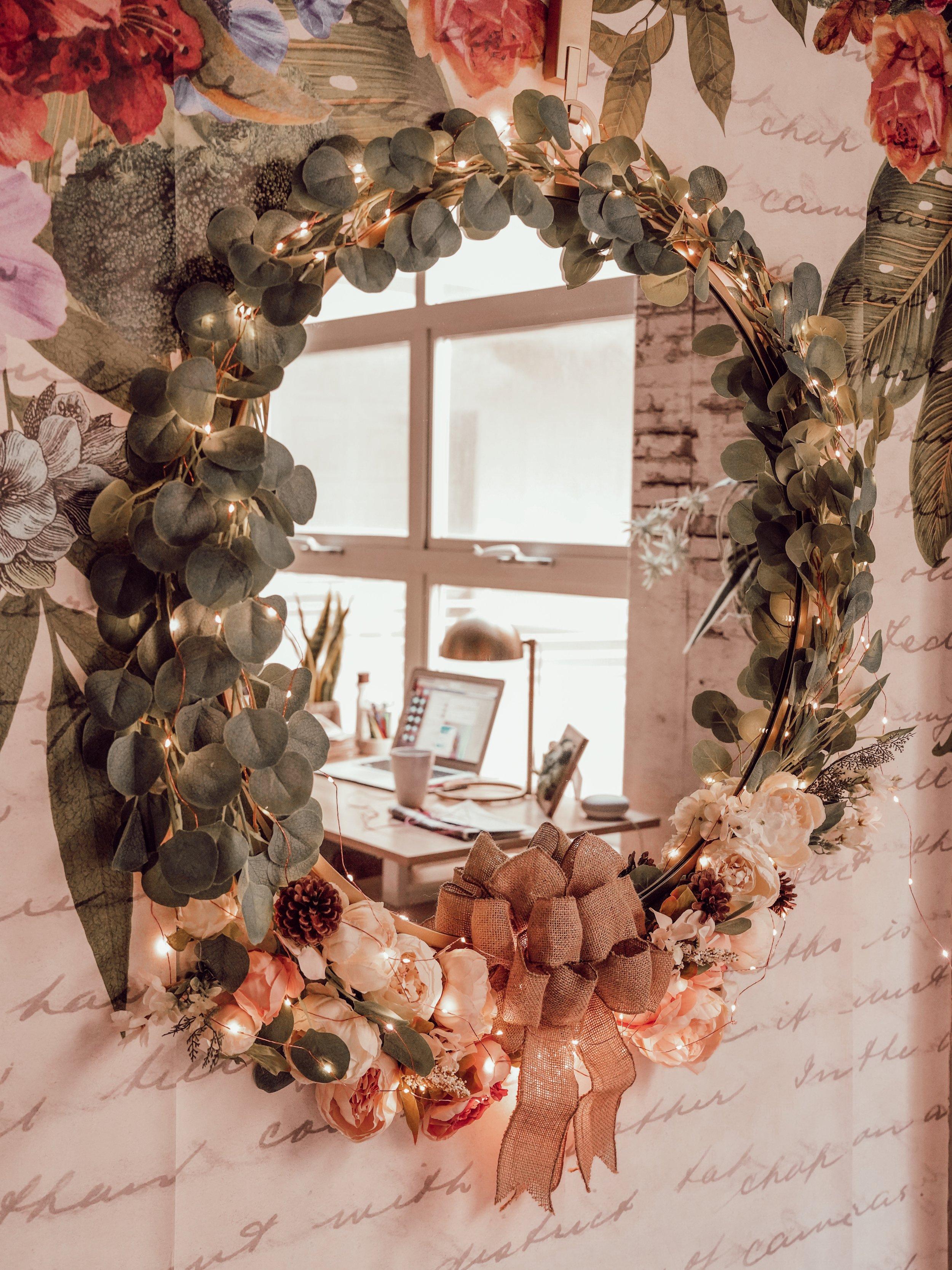 Wreath_Mirror