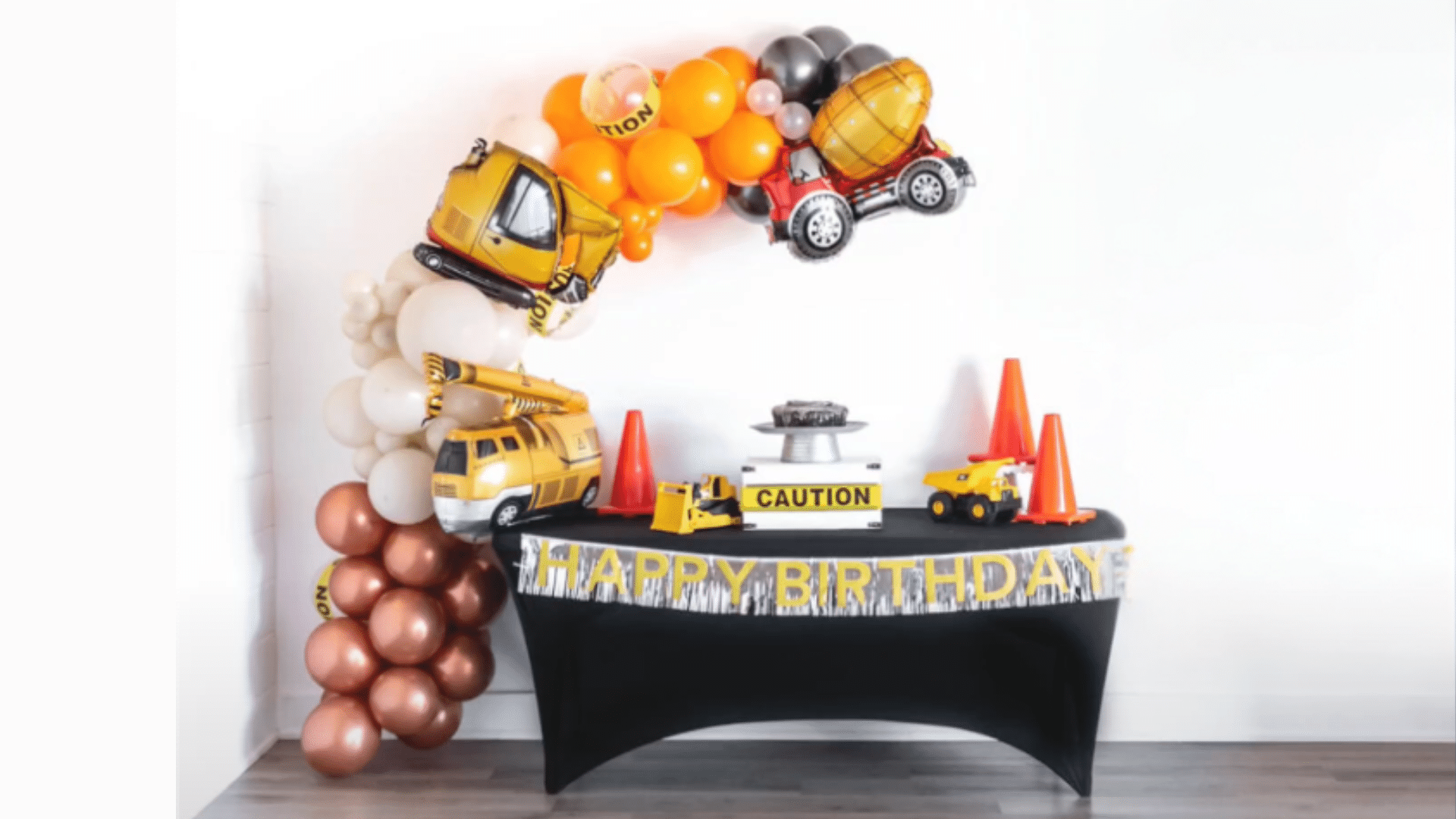 DIY_Construction_Theme_Balloon_Garland