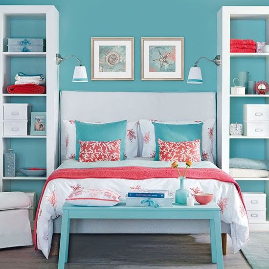  Coral accent bedroom  