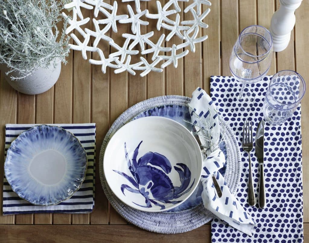 Tableware that Represents The Coast