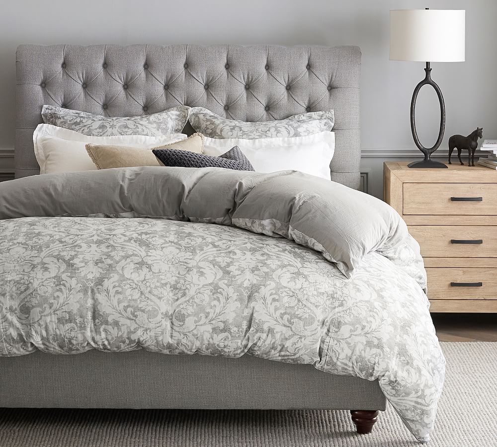 chesterfield tufted upholstered bed