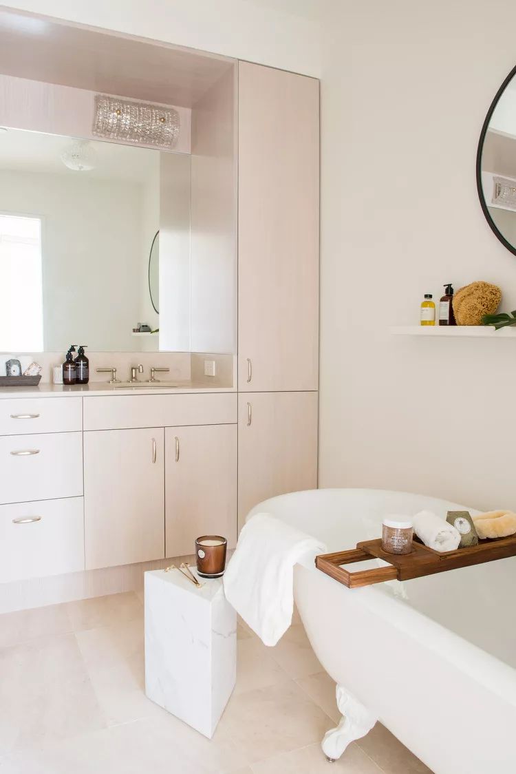 11 Clean Lines with Dramatic touch