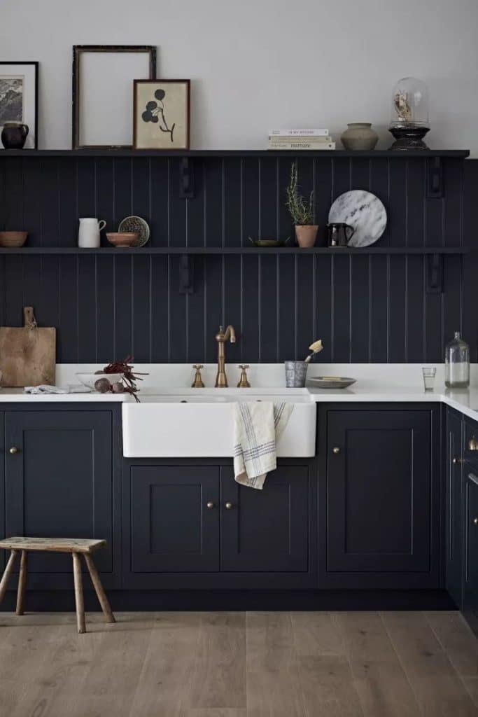 Panelling Decor of the Kitchen