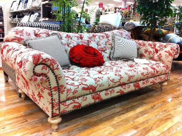 Fabulous Floral Sofas for Modern Homes