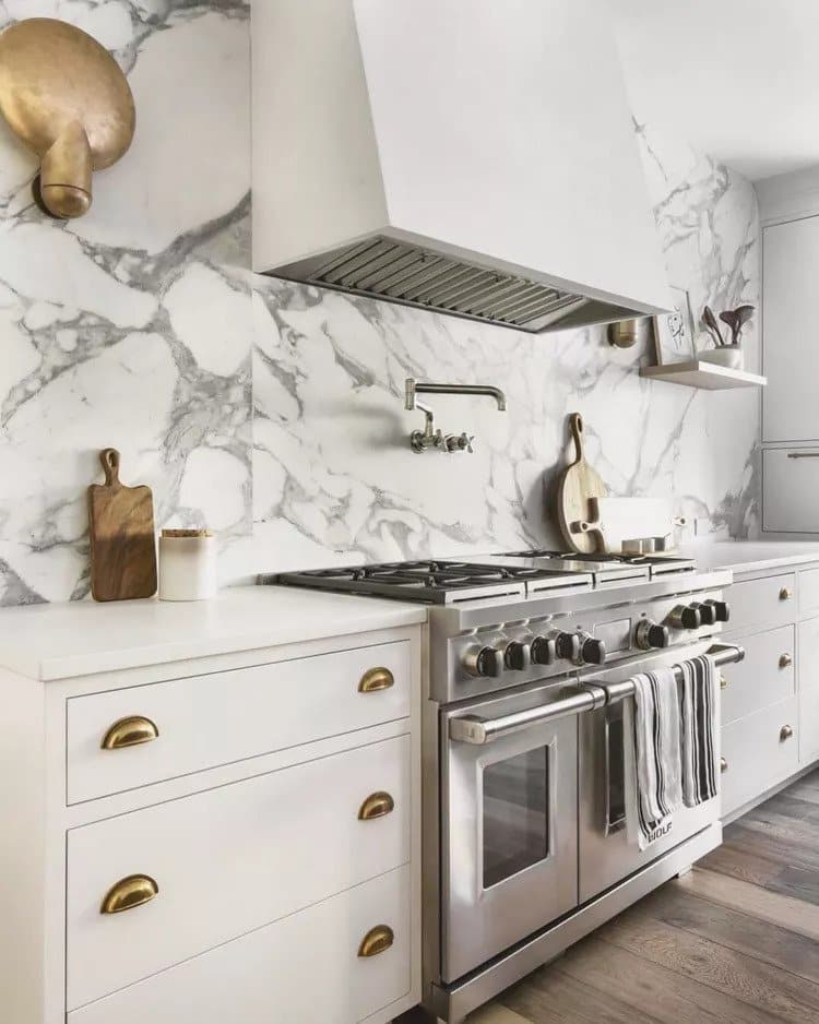 be extravagant with your stove in kitchen 