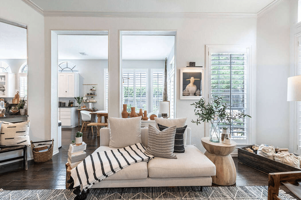 White or Gray Walls for California Casual Style