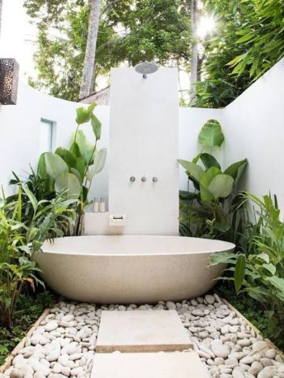 Outdoor Bathtub and Showers