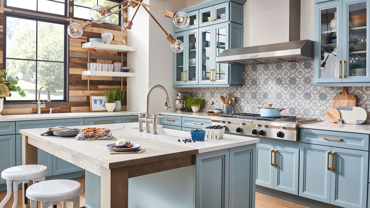  Can You Combine Farmhouse Kitchen Decor with Other Design Styles