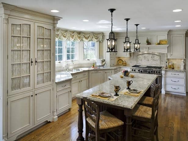 What's the Ideal Tile for a French Country Kitchen Backsplash?