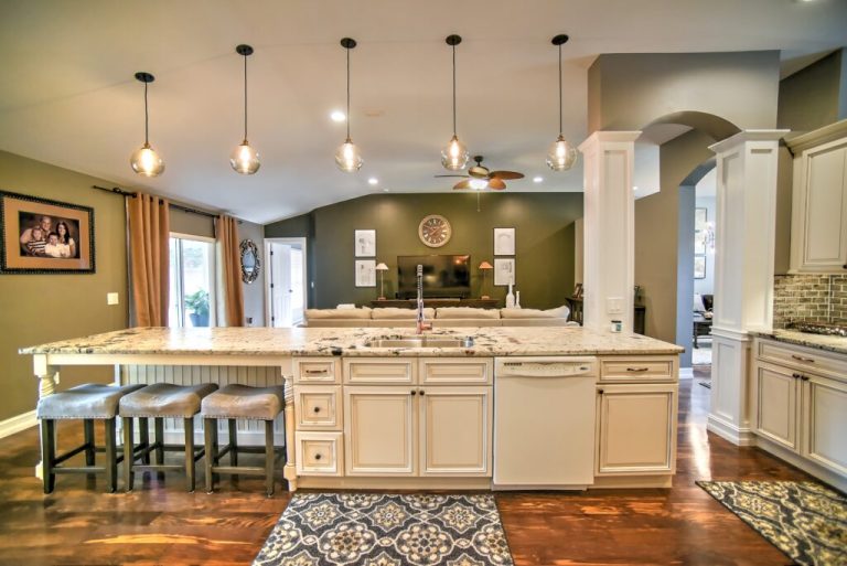 Top 5 Reasons To Remodel Your Old Kitchen