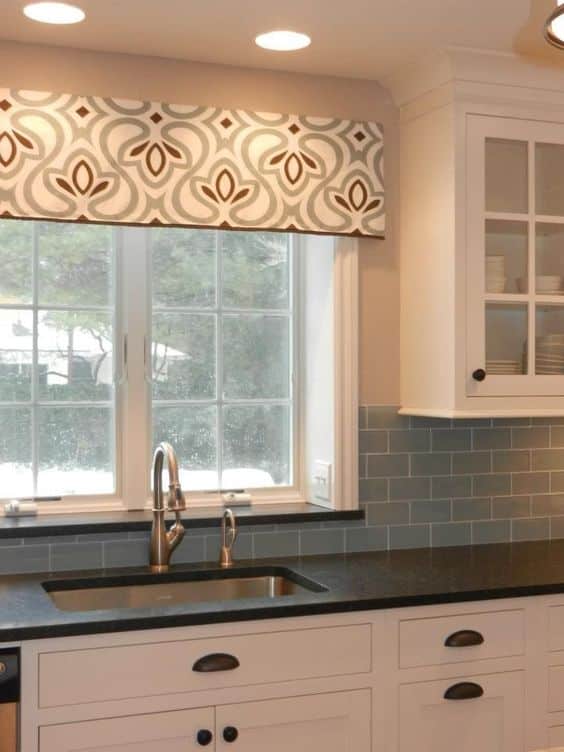 Adding Pretty-Looking Kitchen Curtains