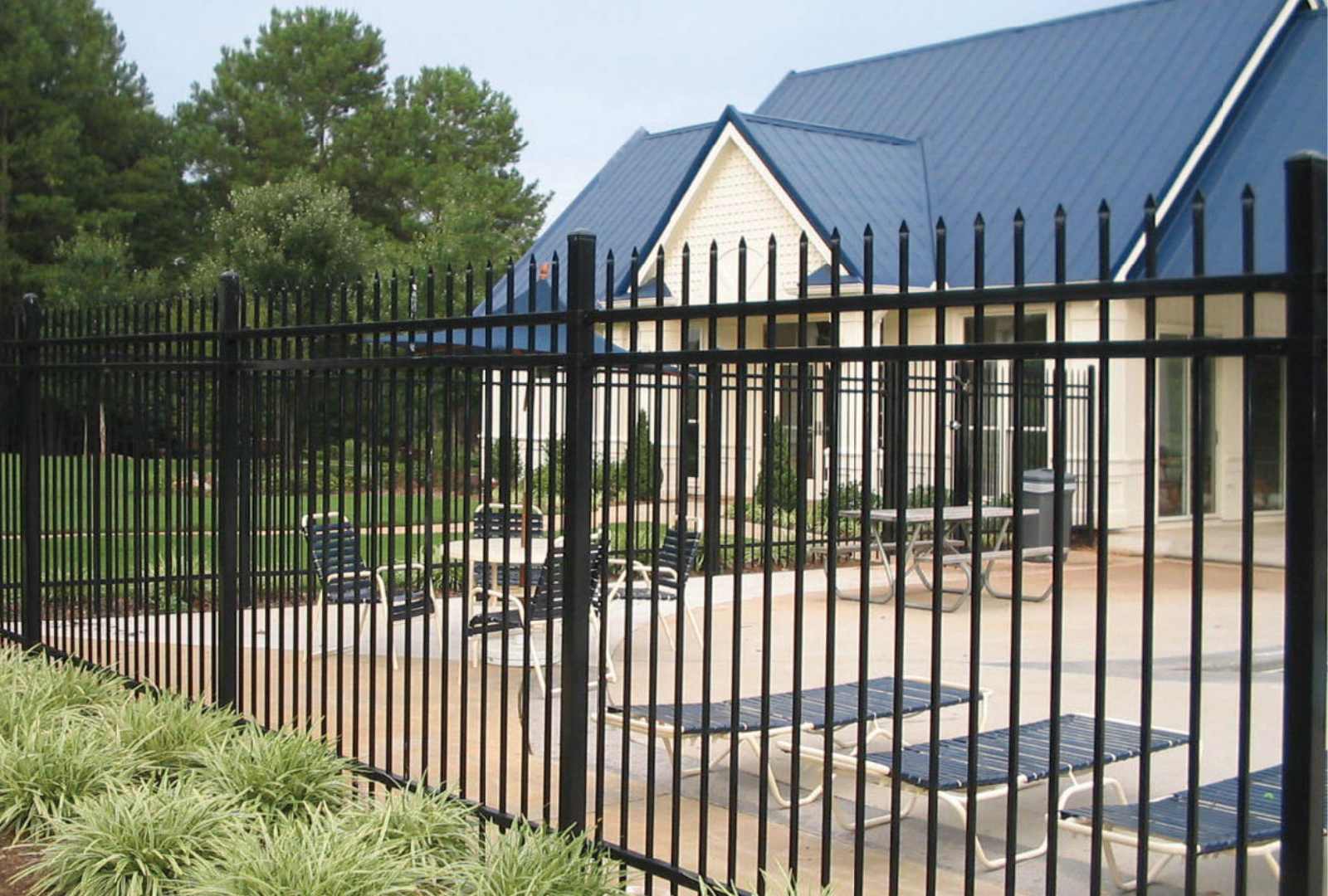 The Benefits of Iron Fencing for Your Home