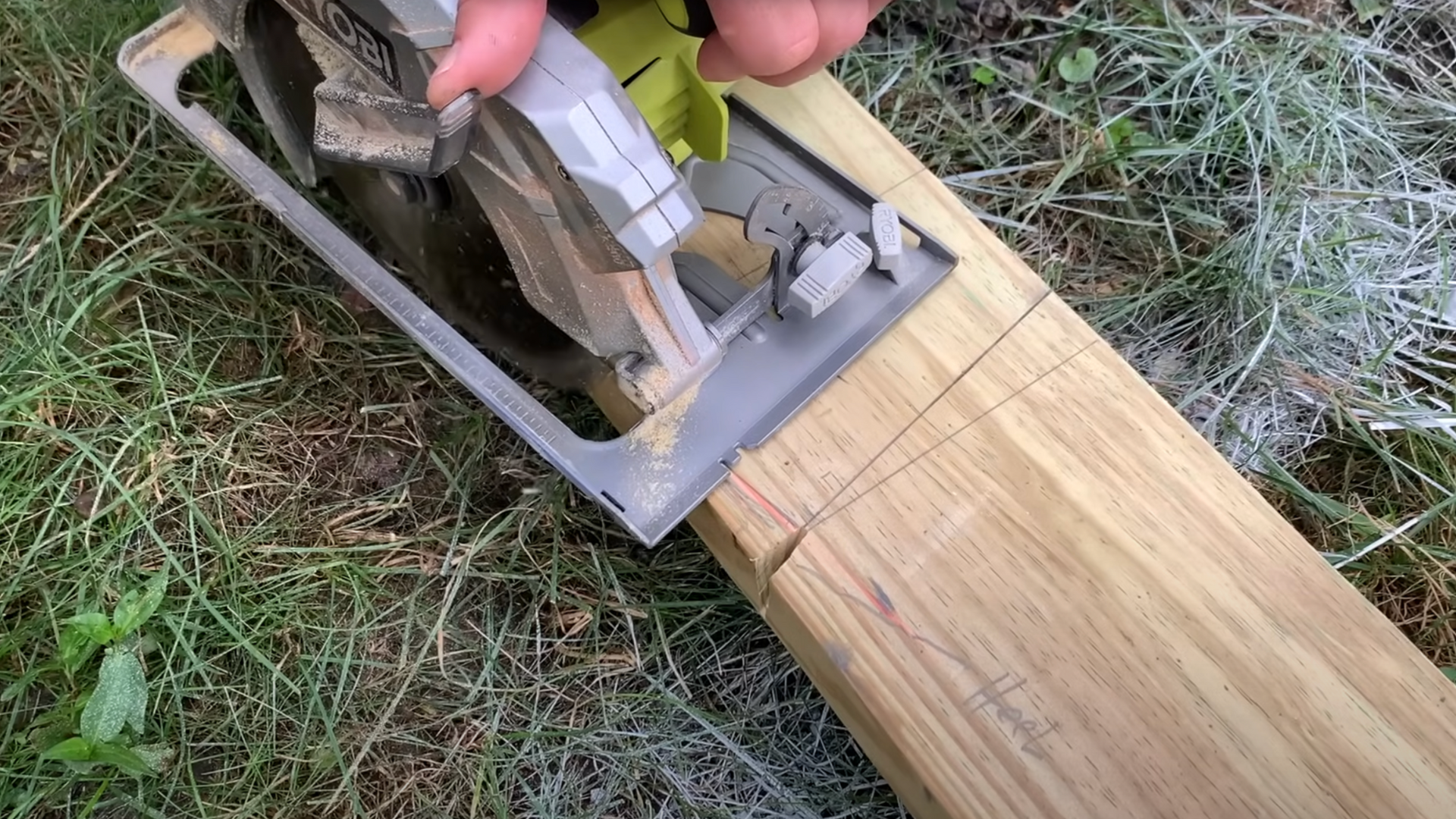 Step_2_Make_Birdsmouth_Cuts