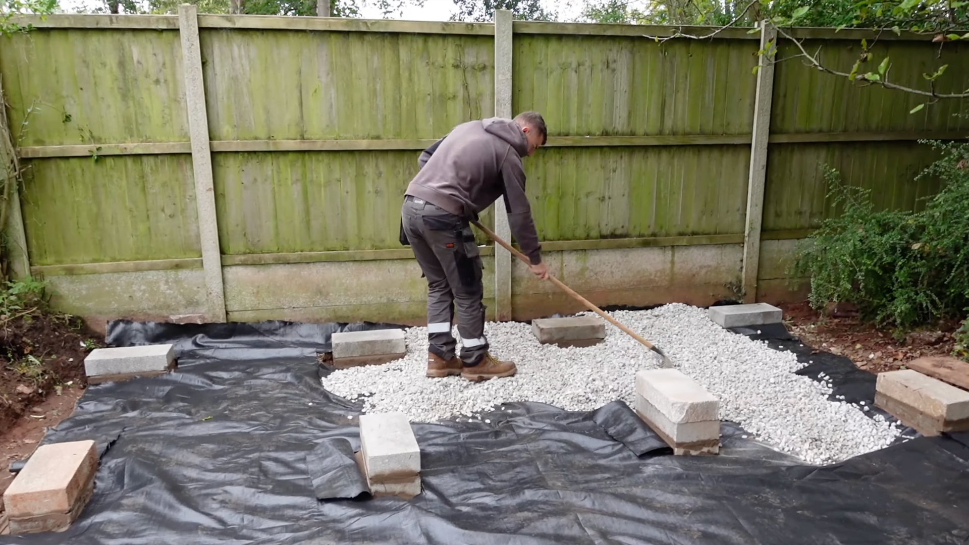 Step_5_Finish_With_Membrane_and_Limestone