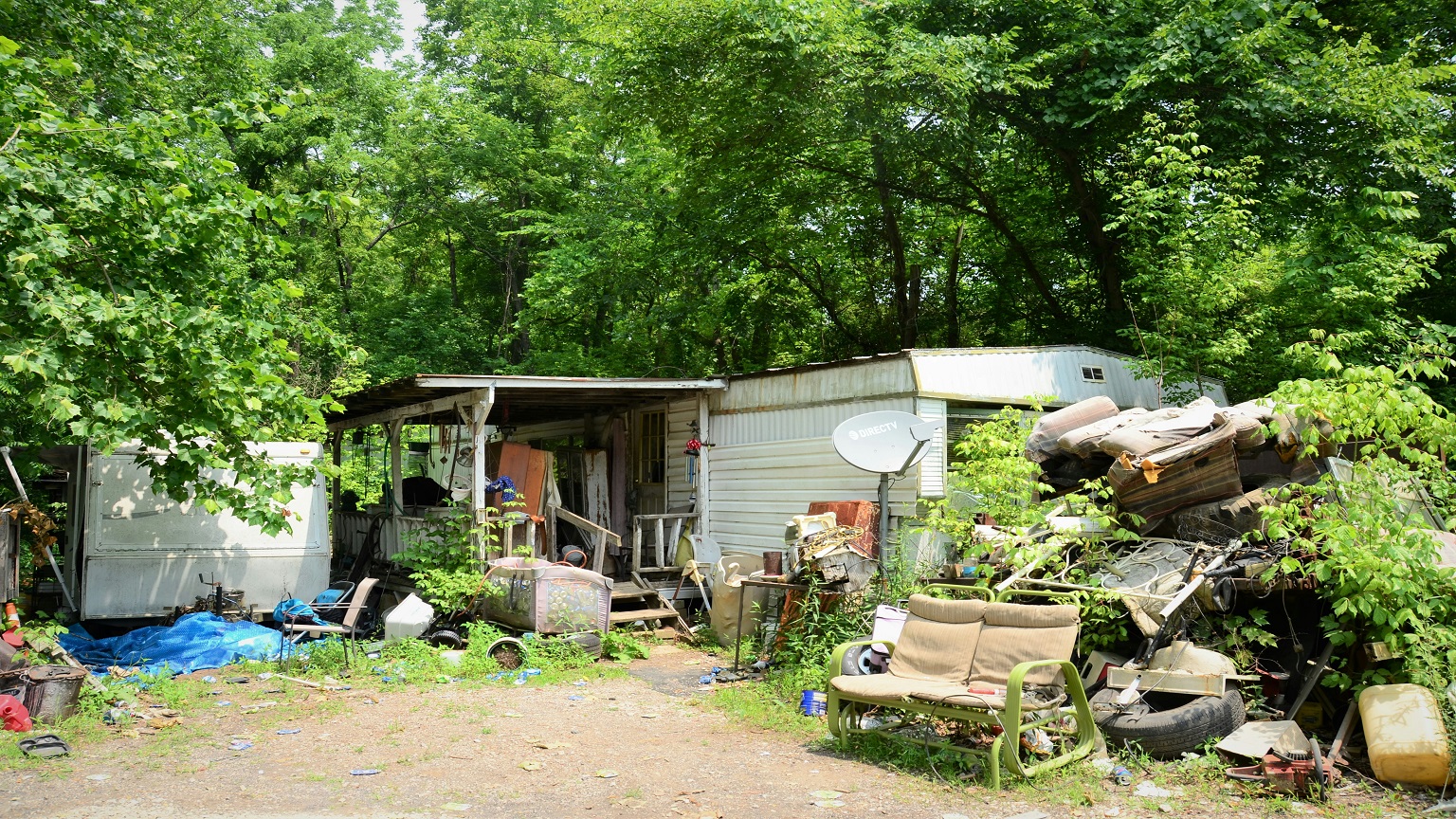 Junk Removal Tips: How to Declutter Your Space Efficiently