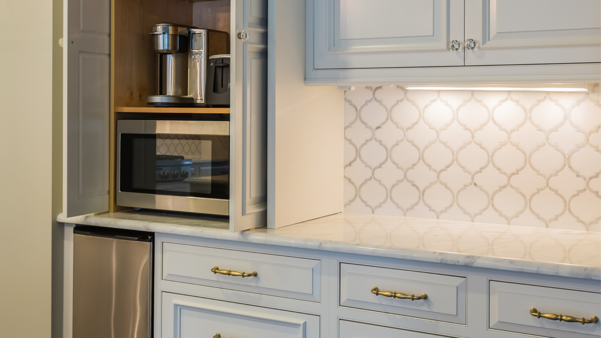 pocket-door-cabinets