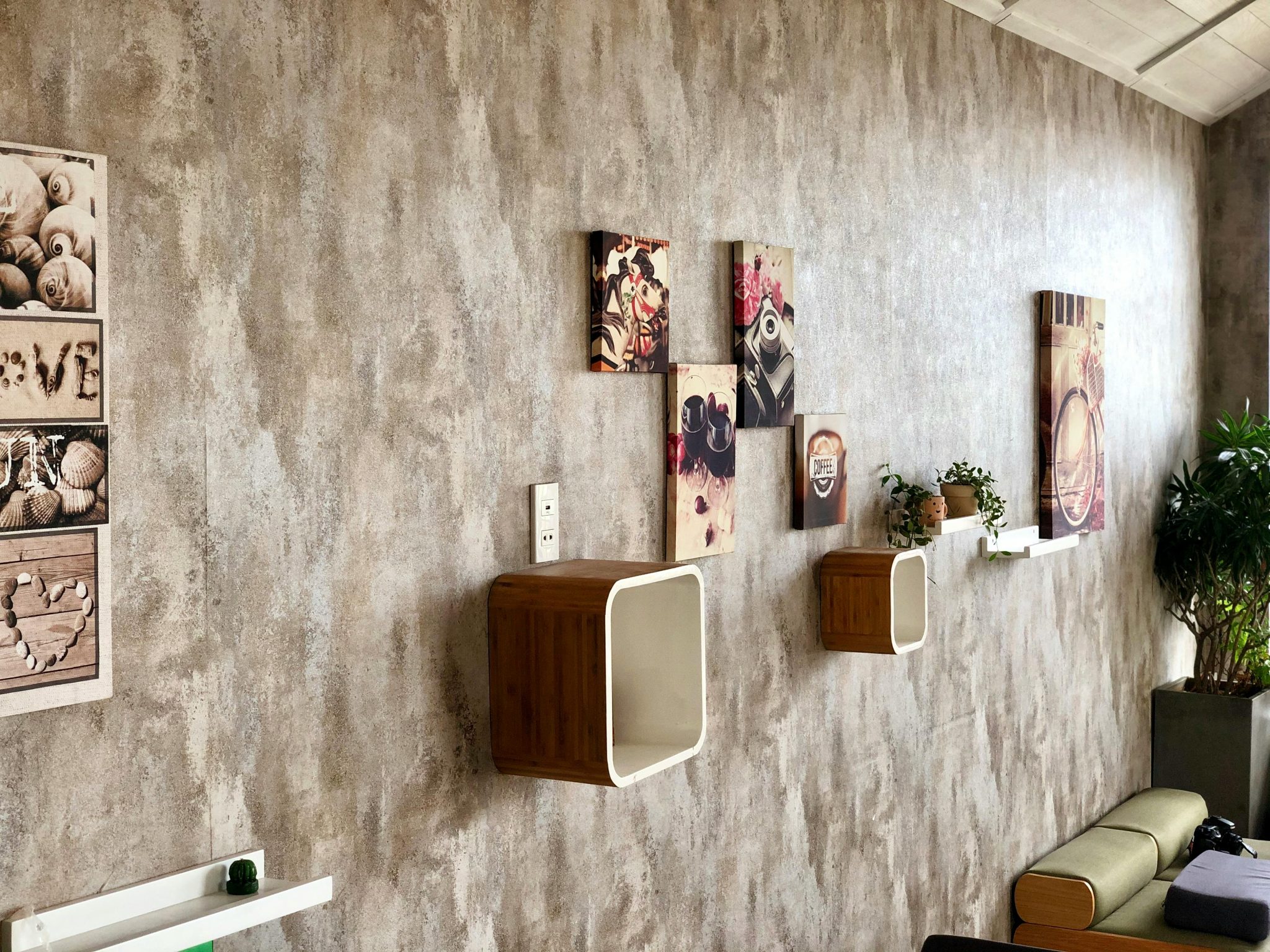 Trending Wall Art: Popular Canvas Styles for a Modern Home