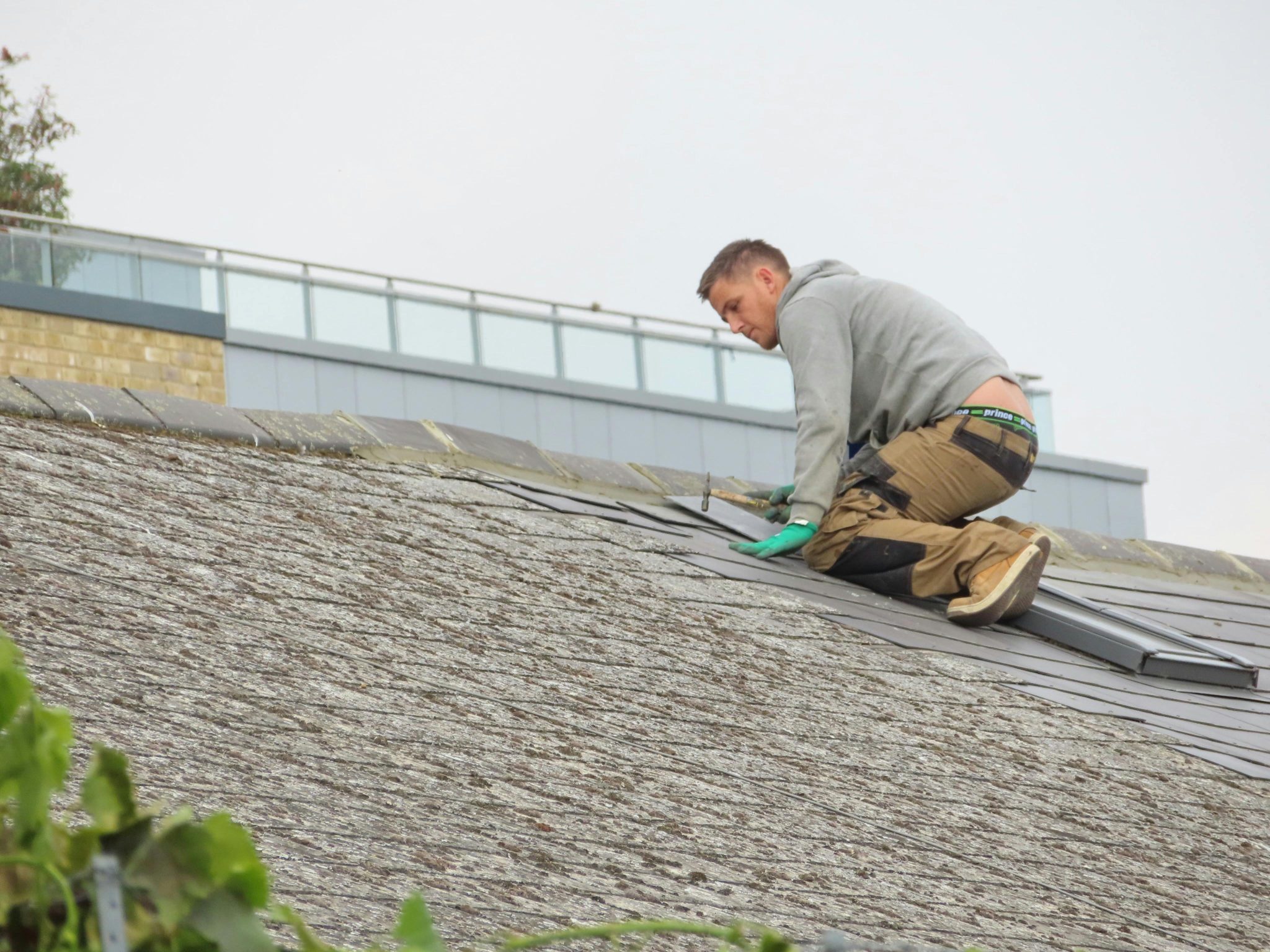 Beginner’s Guide: Shingle Roofing Installation
