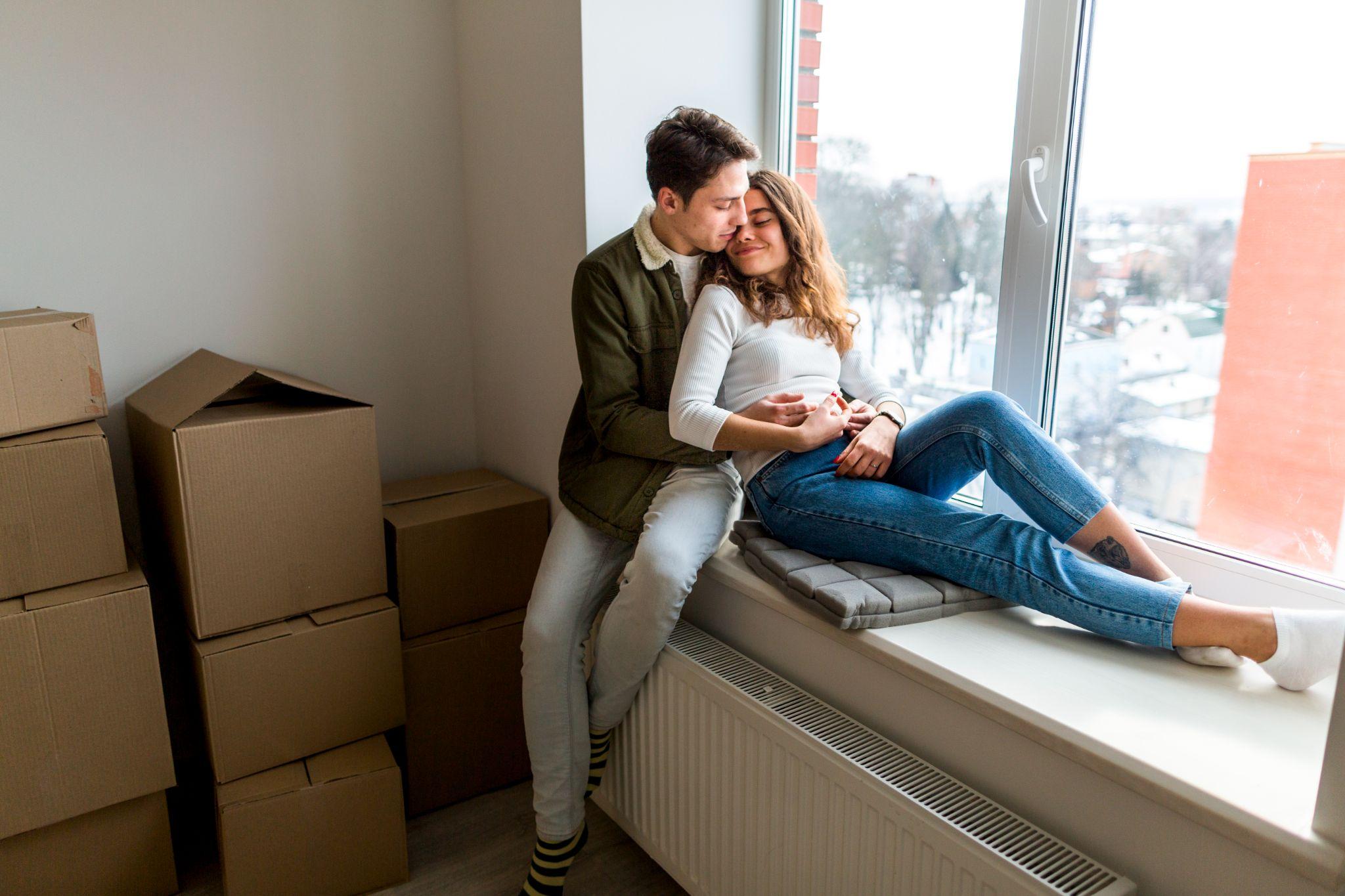 From Online Dating to a Shared Home: Building Comfort with Your Latvian Partner