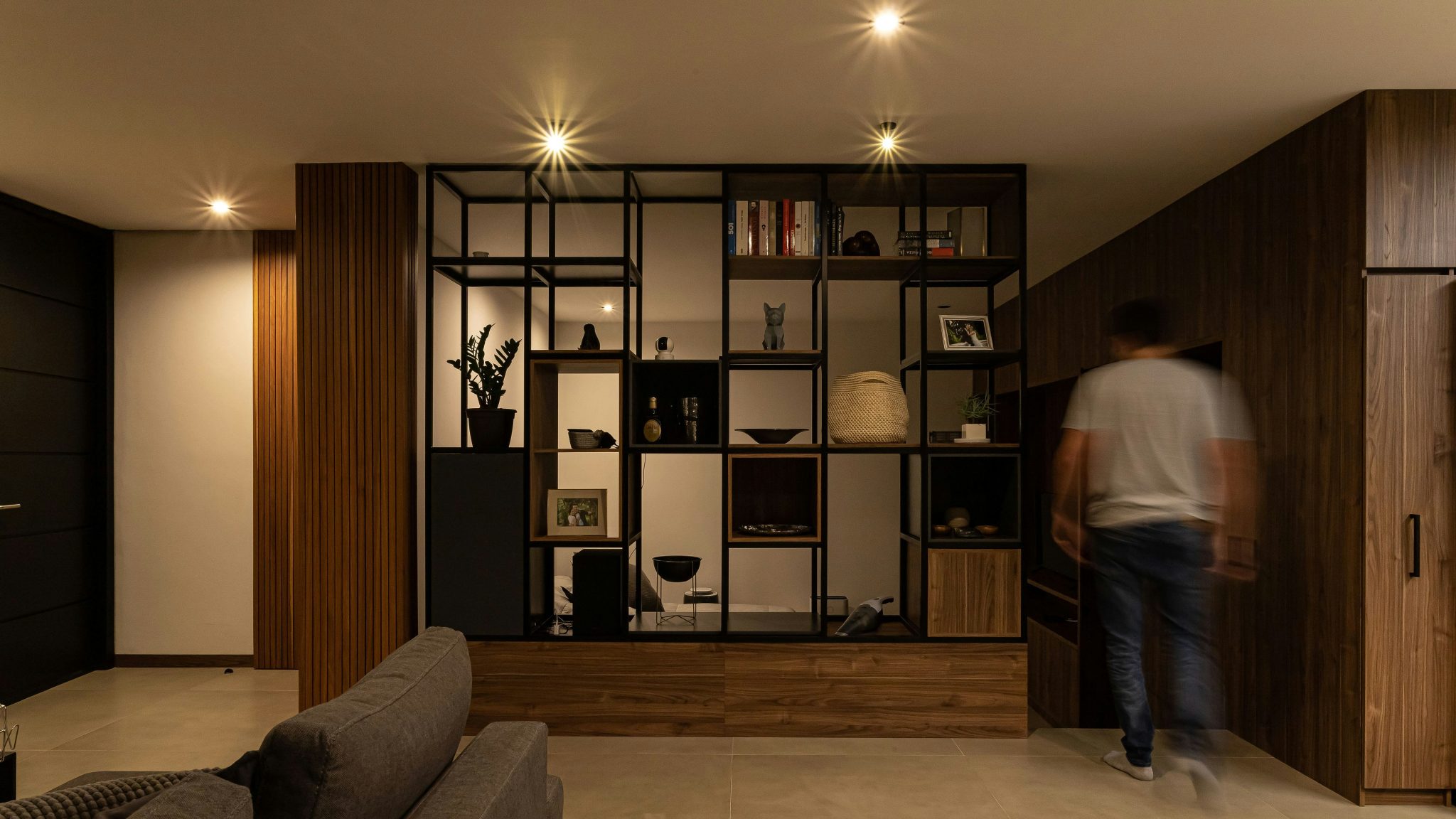 Enhance Your Home Décor with Professional Displays and Fixtures