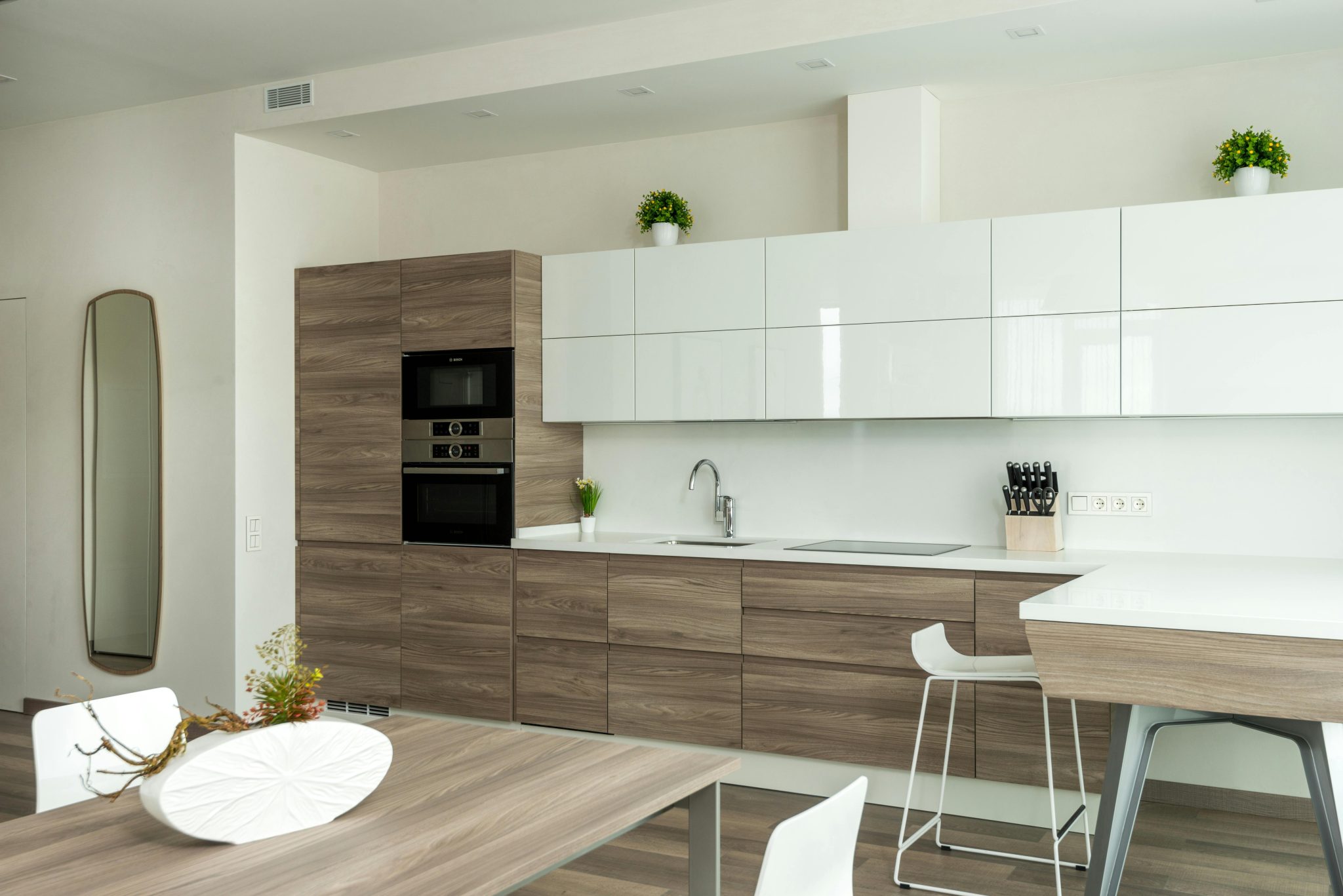 How Custom Home Cabinets and Furniture Transforms Modern Living Spaces