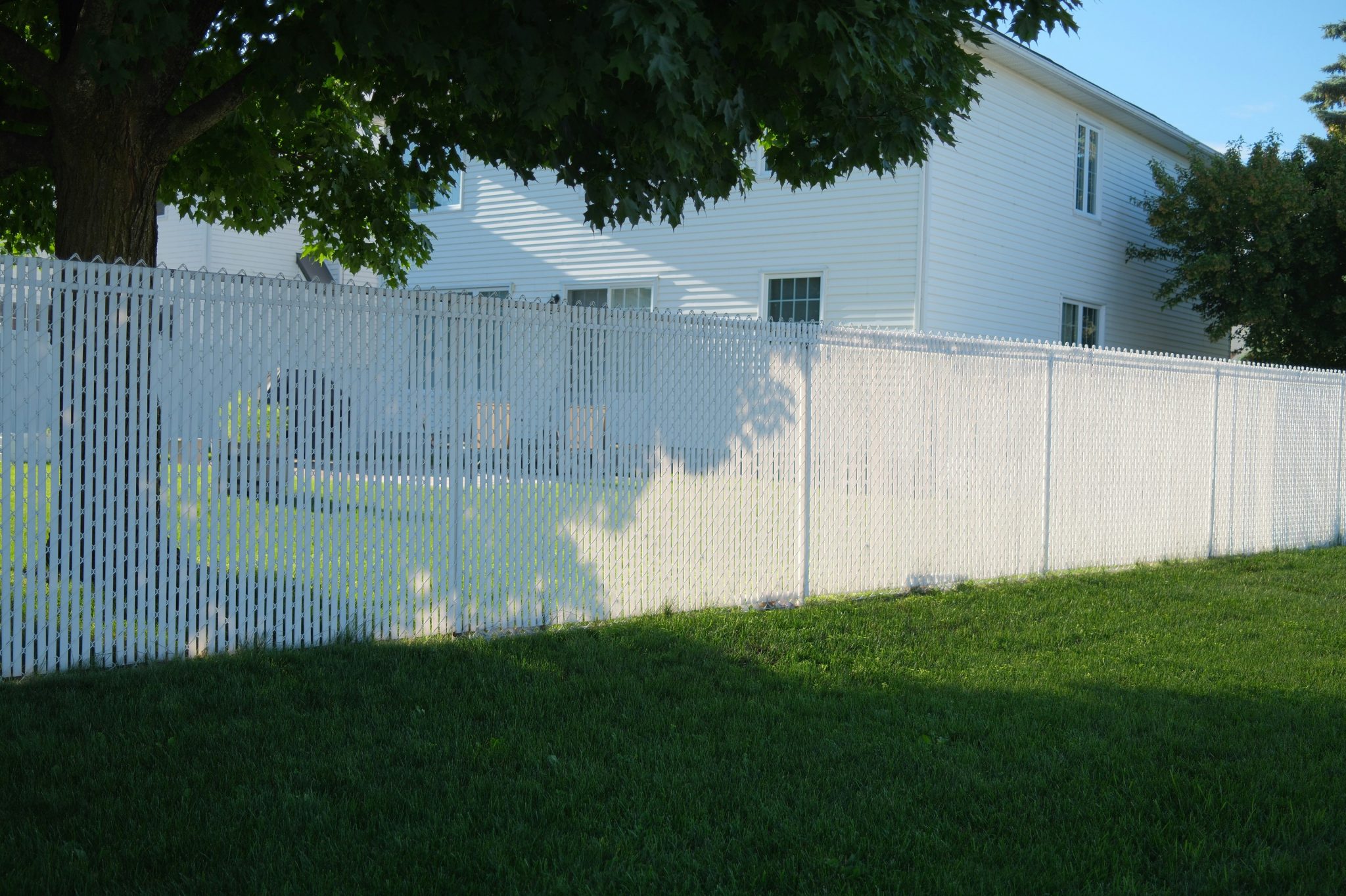 What Wind Load Really Means for Residential Fences (And Why Most Fail)