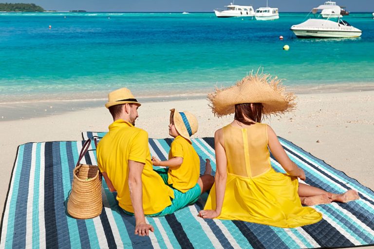 With Big Blanket, Every Outdoor Moment is a Snuggly Escape