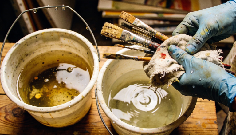 how to clean acrylic paint brushes