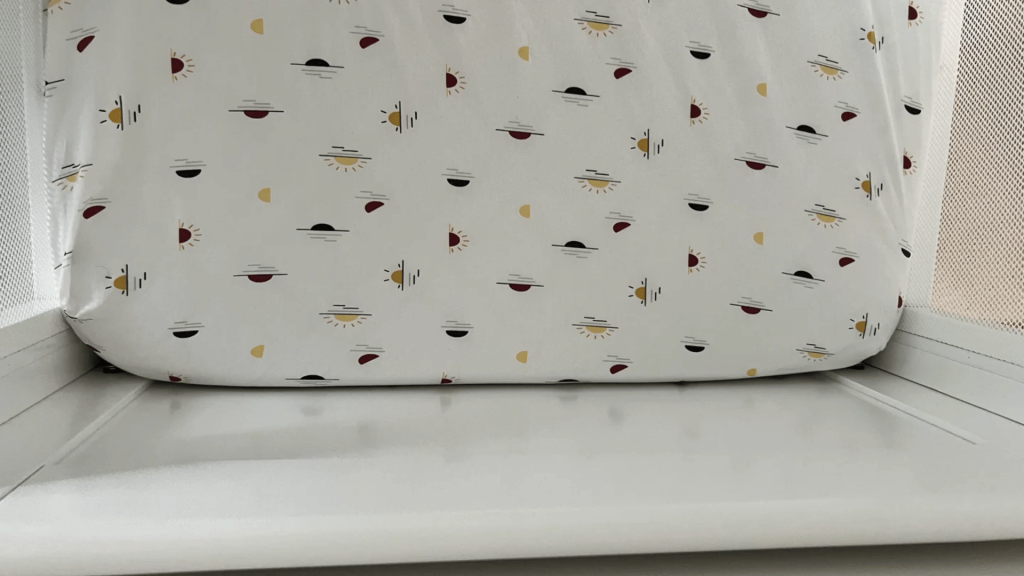 real-parent-concerns-about-crib-mattress-size-and-safety