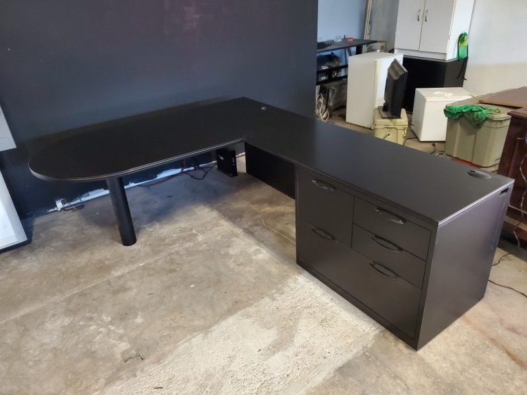 L-Shaped Office Desks