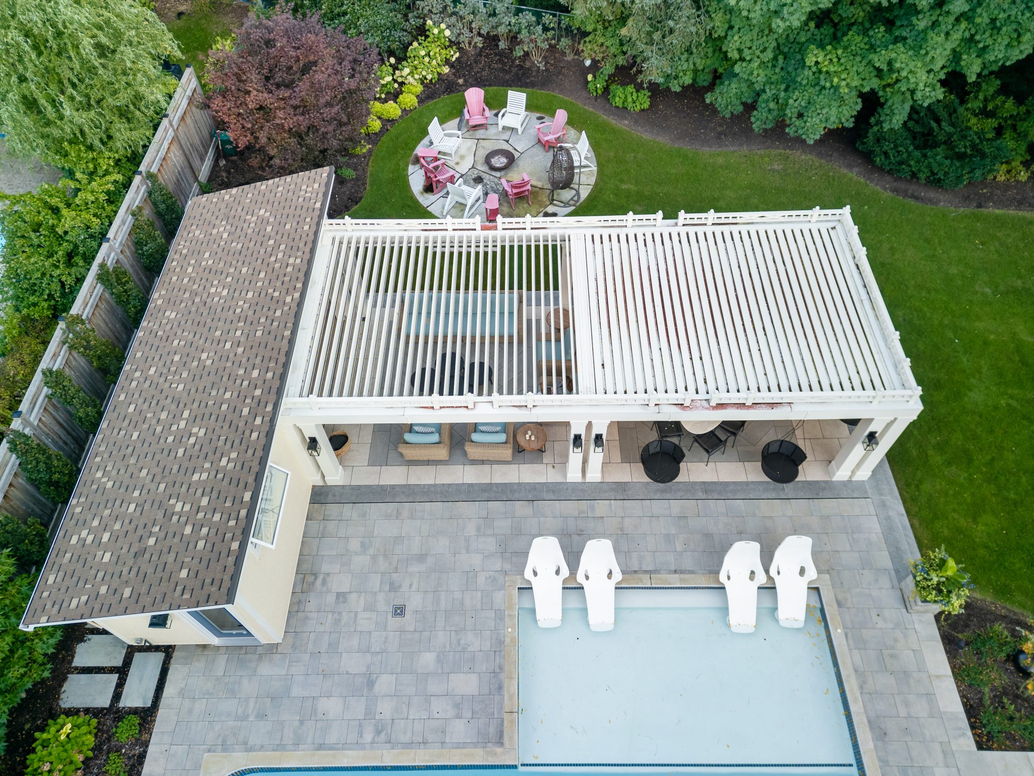 Adjustable Louvered Pergolas: Benefits, Features & Best Uses for Canadian Homes