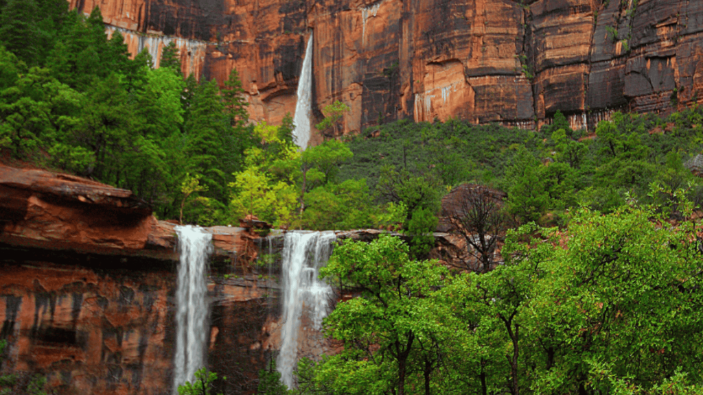 middle and upper emerald pools