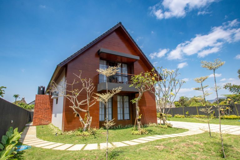 Transform Your Home: Outdoor Design Moves for Value