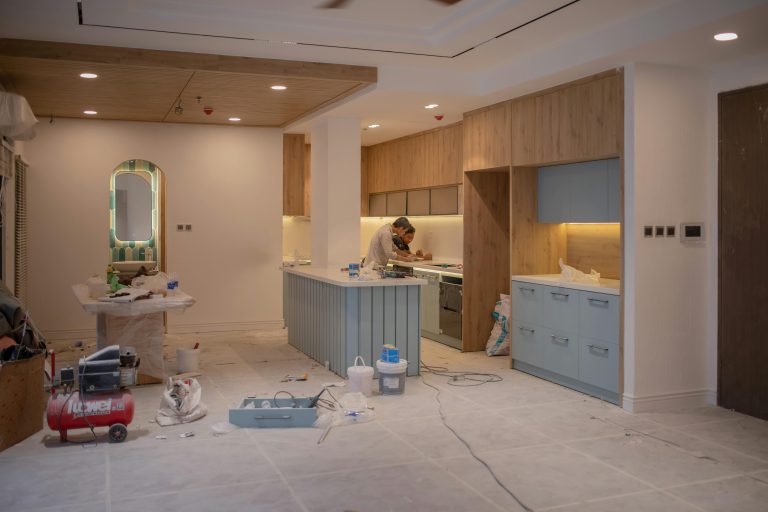 What Makes a Home Look “Updated” Without a Full Renovation