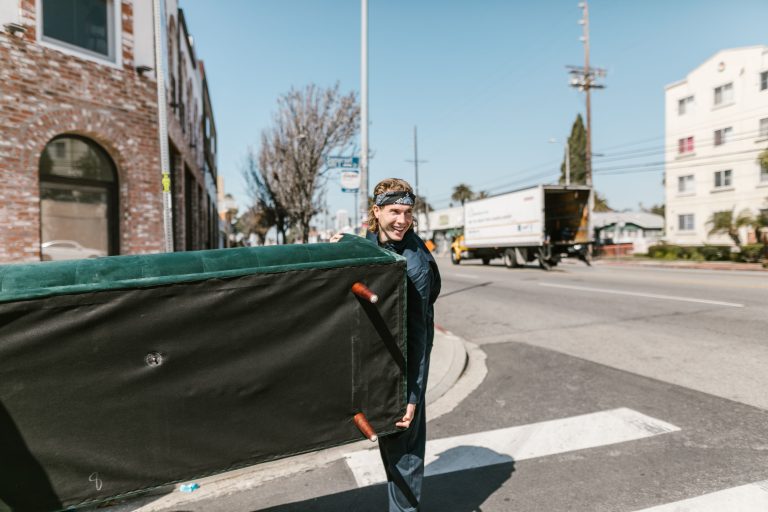 What Are the Best Furniture Transportation Options? Consider These 6 Companies