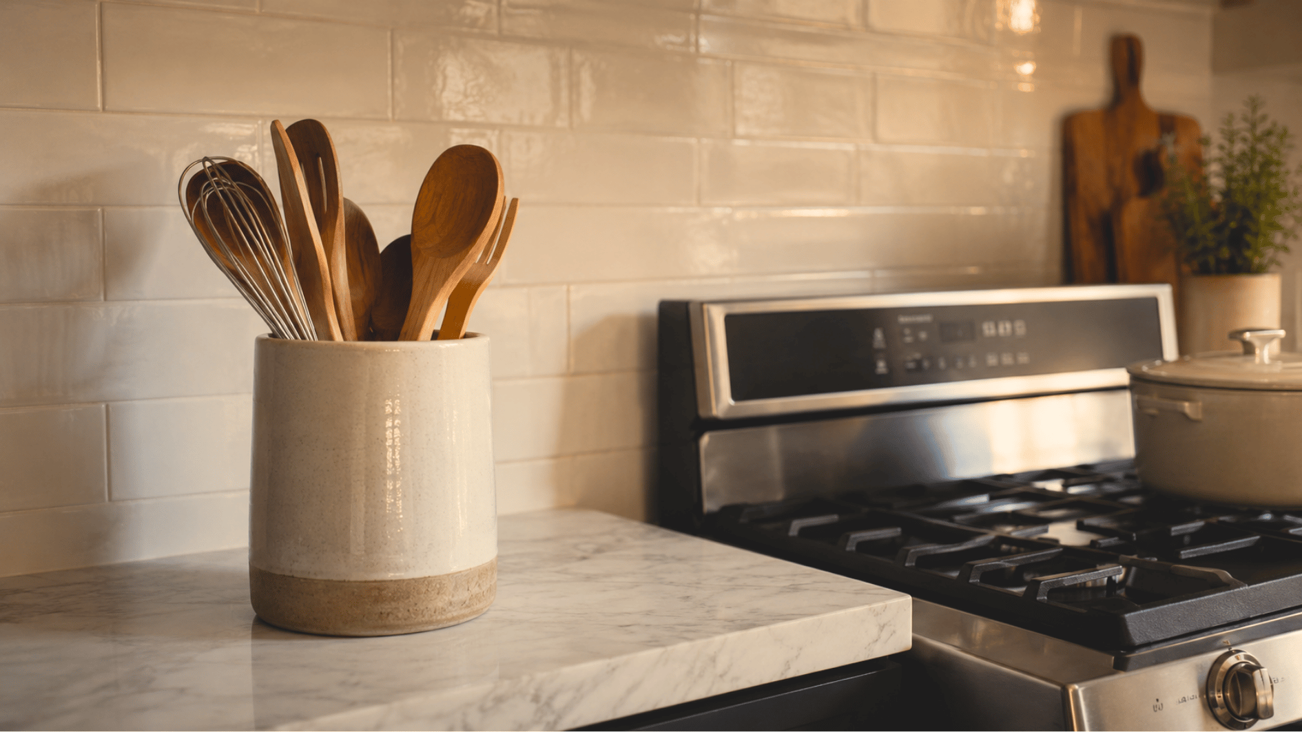 utensils holder