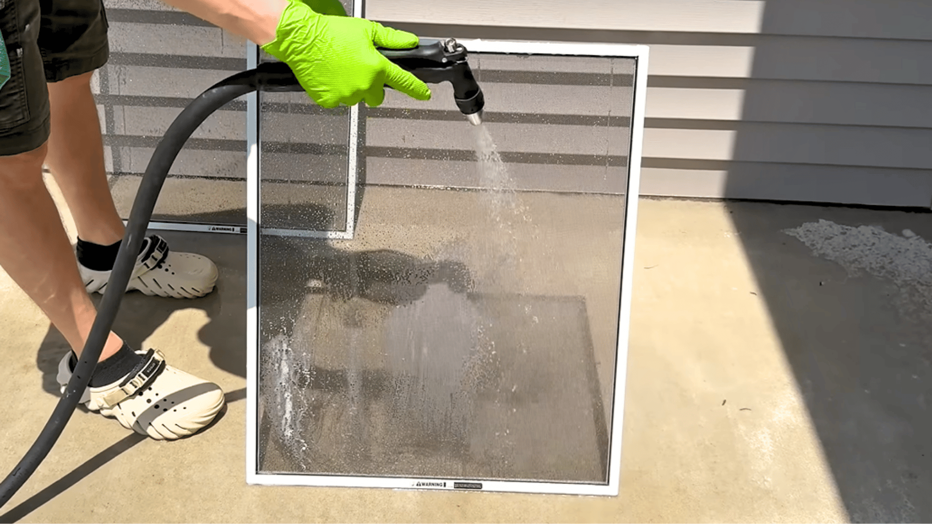 water the screen