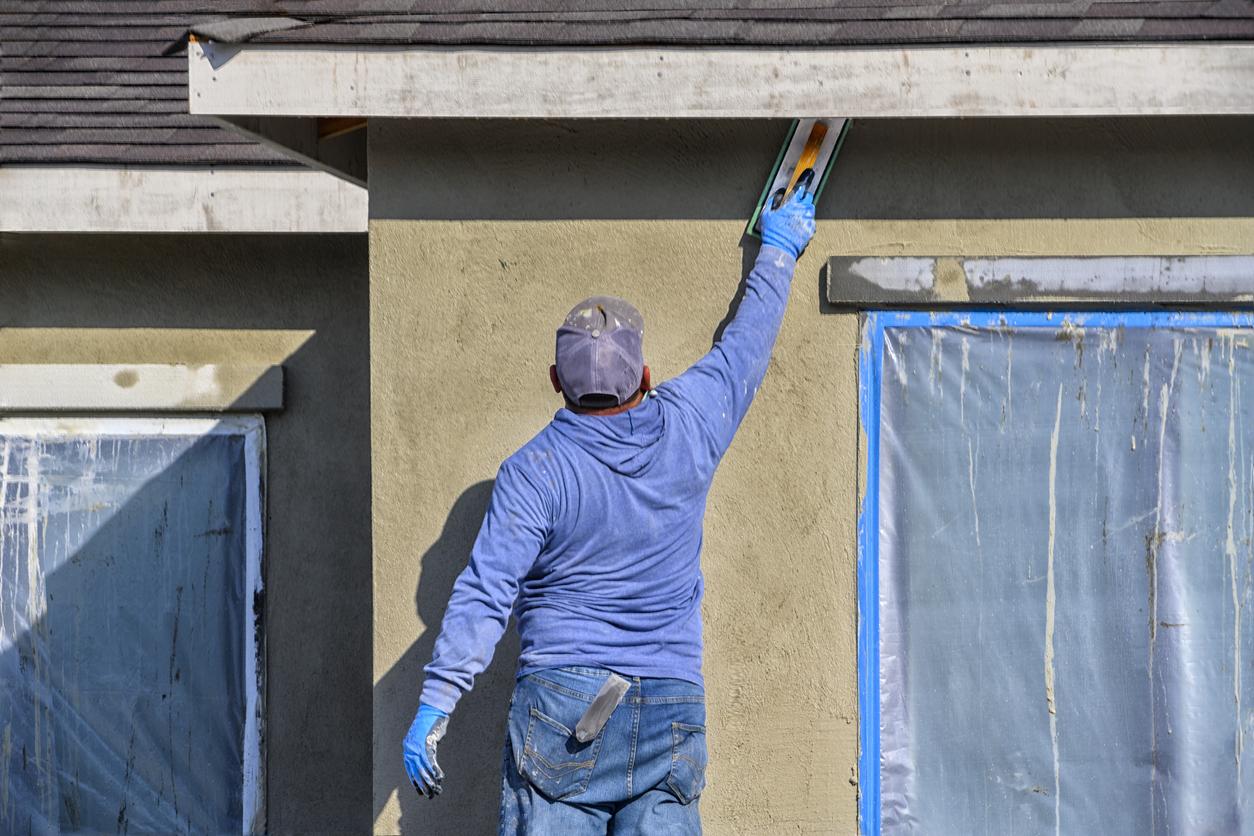 Stucco Repair: What to Expect from the Process and How Much It Costs