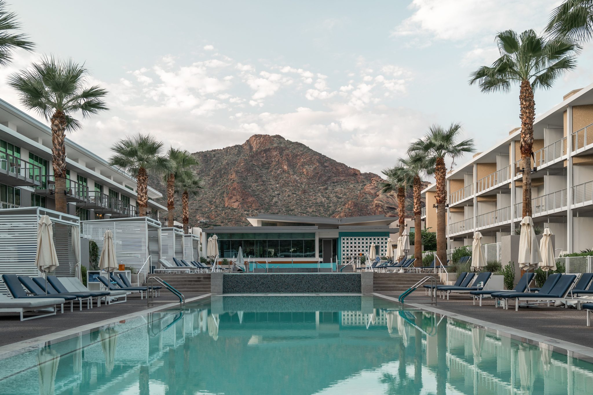 Indoor-Outdoor Living: Lessons from Scottsdale's Most Luxurious Vacation Homes